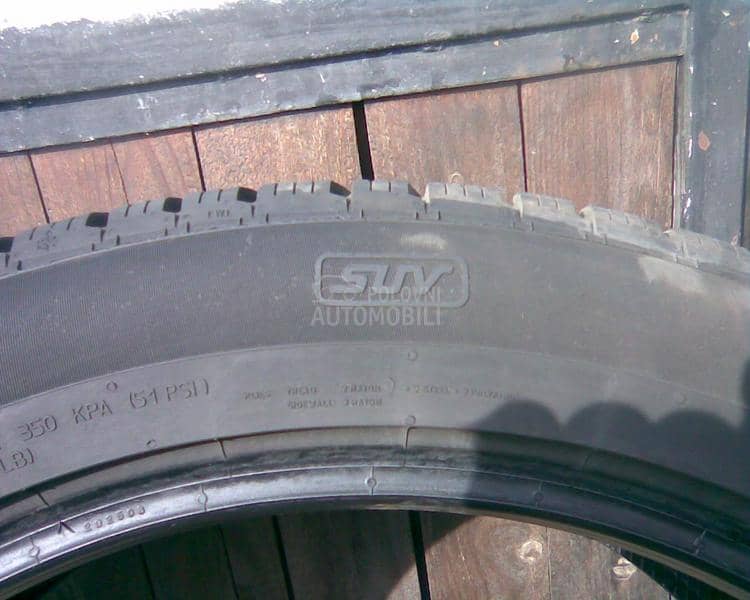 Continental 255/45 R20 Zimska