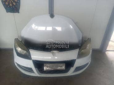 Renault Megane 2010. god. -  kompletan auto u delovima