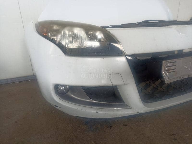 Renault Megane 2010. god. -  kompletan auto u delovima