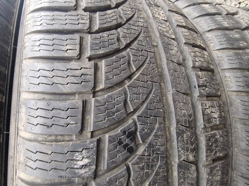 Nokian 255/55 R18 Zimska