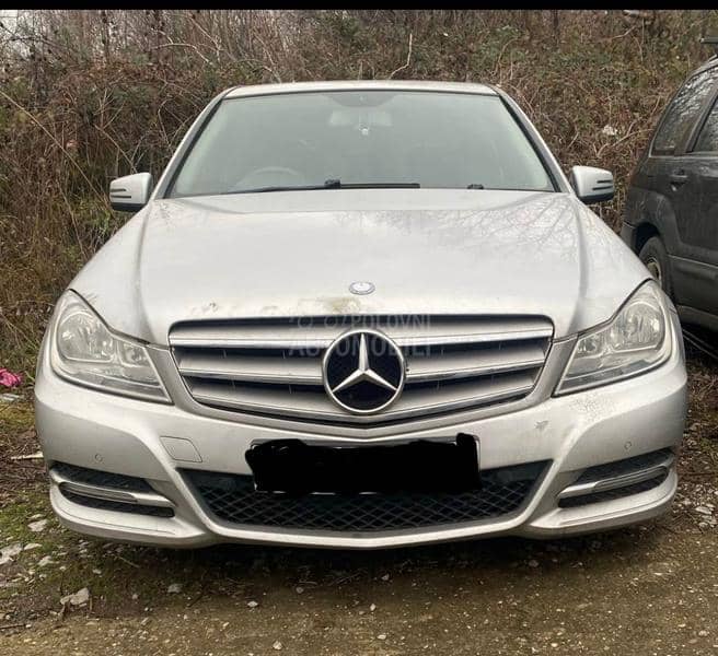 Delovi za Mercedes Benz C 220 2012. god.
