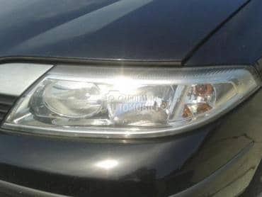 Far levi za Renault Laguna od 2001. do 2005. god.