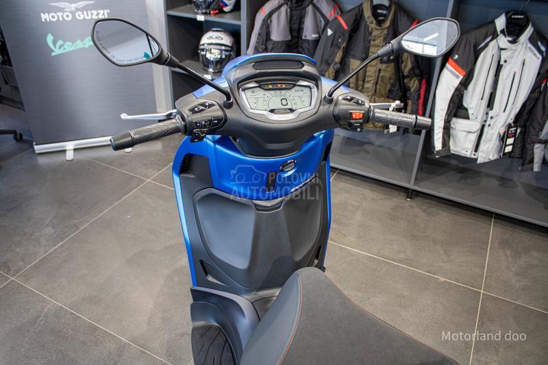 Piaggio BEVERLY 300 Sport