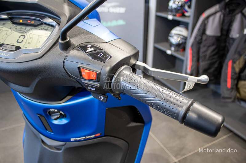 Piaggio BEVERLY 300 Sport