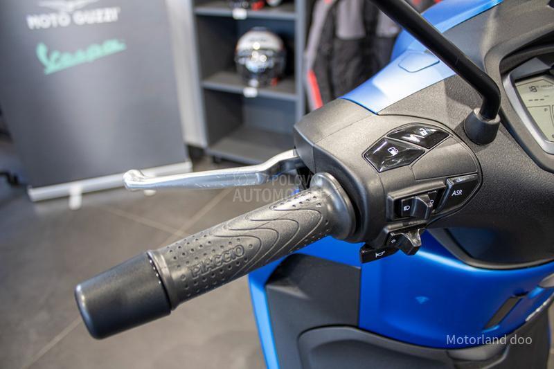 Piaggio BEVERLY 300 Sport