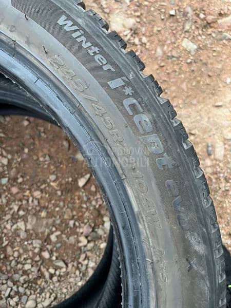 Hankook 245/45 R21 Zimska
