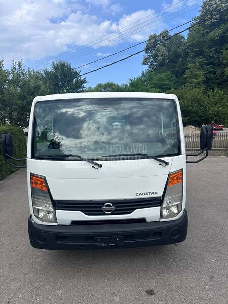 Nissan Cabstar