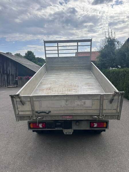 Nissan Cabstar