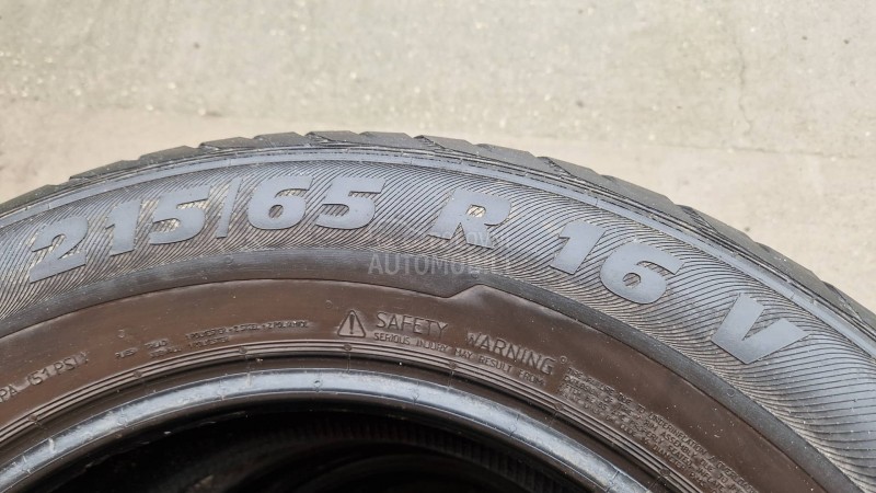 Semperit 215/65 R16 Letnja