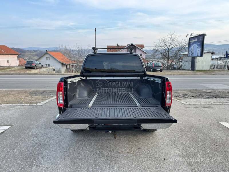 Nissan Navara 2.5.4X4 T.O.P CH
