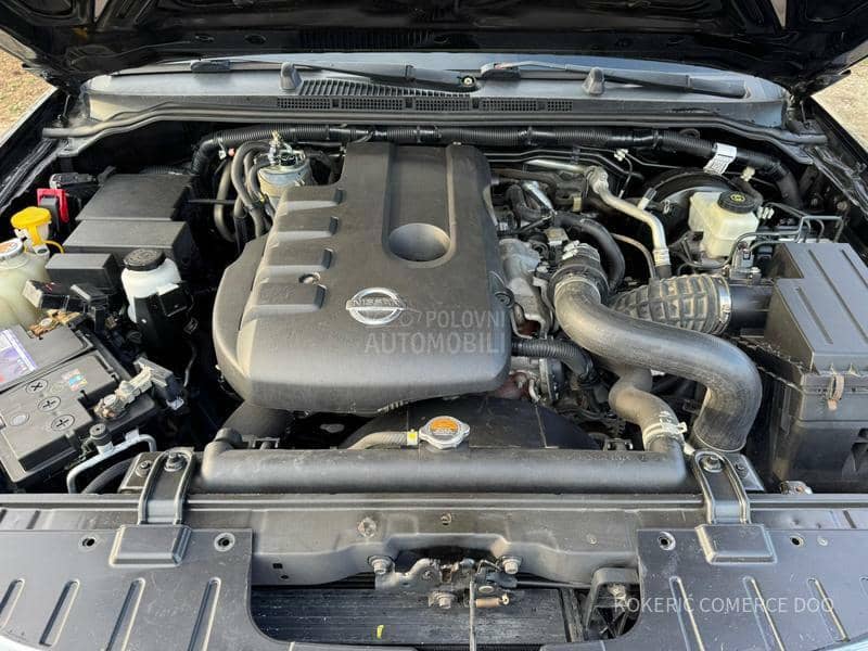 Nissan Navara 2.5.4X4 T.O.P CH