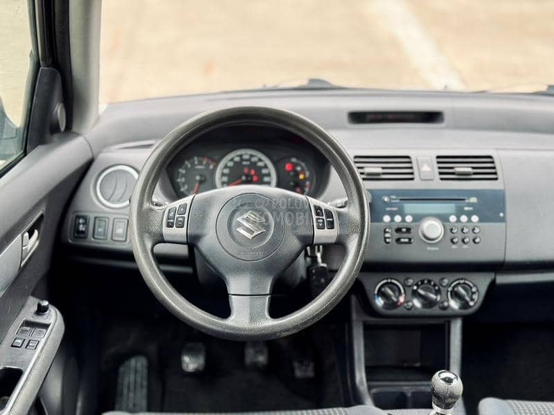 Suzuki Swift DOHC/5VR/ODRŽAVAN