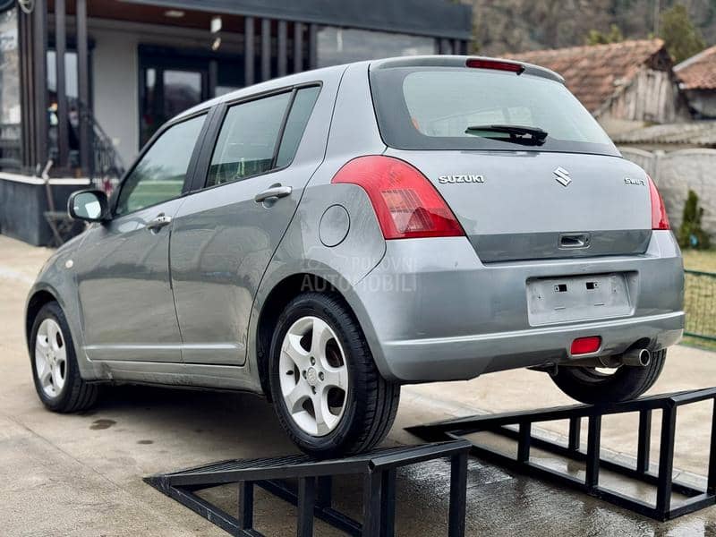 Suzuki Swift DOHC/5VR/ODRŽAVAN