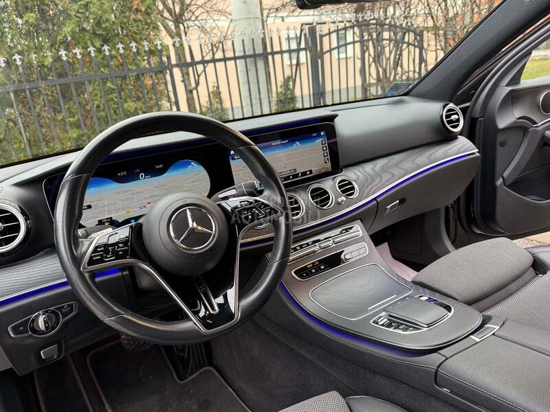Mercedes Benz E 220 AVANGARDE