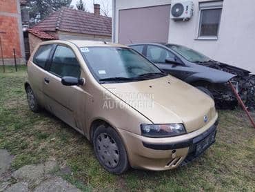 Fiat Punto 2002. god. -  kompletan auto u delovima