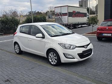 Hyundai i20 1.2TNG/ o p i s