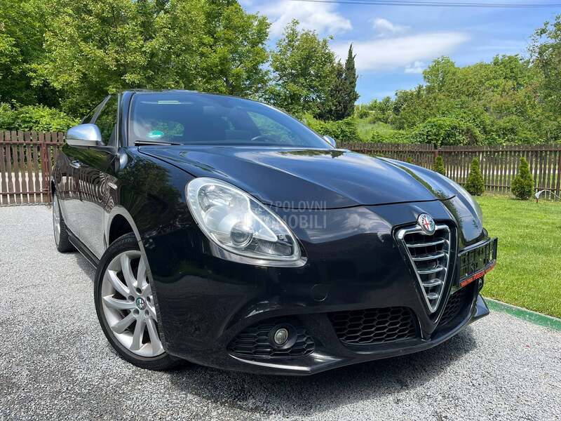 Alfa Romeo Giulietta 1.6Jtdm / N.A.V.I