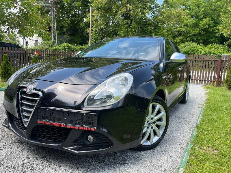 Alfa Romeo Giulietta 1.6Jtdm / N.A.V.I