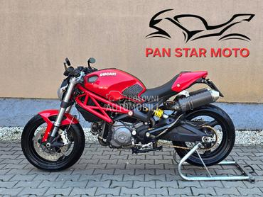 Ducati Monster 696