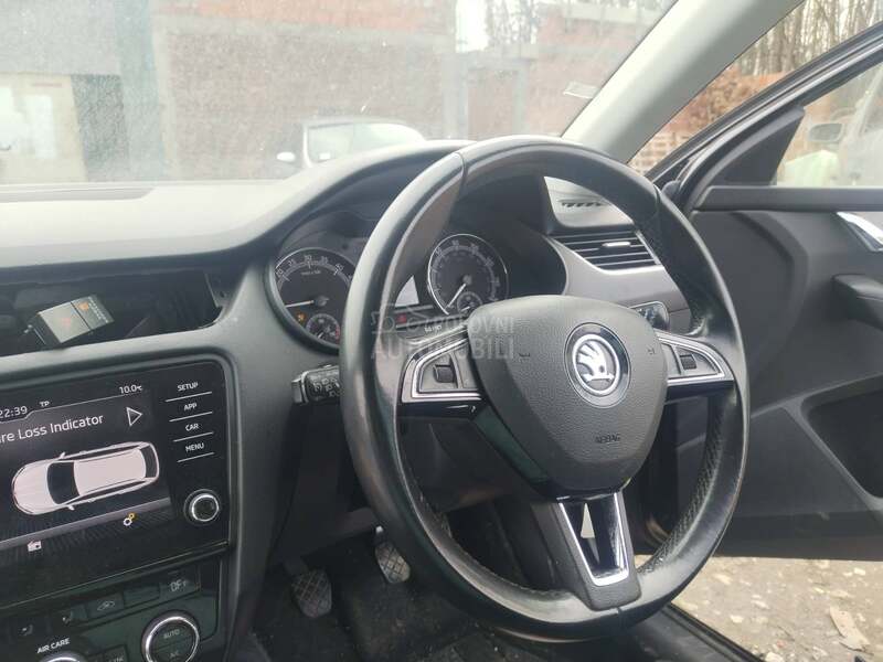 Škoda Octavia Tdi 2018. god. -  kompletan auto u delovima