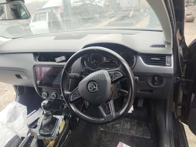 Škoda Octavia Tdi 2018. god. -  kompletan auto u delovima