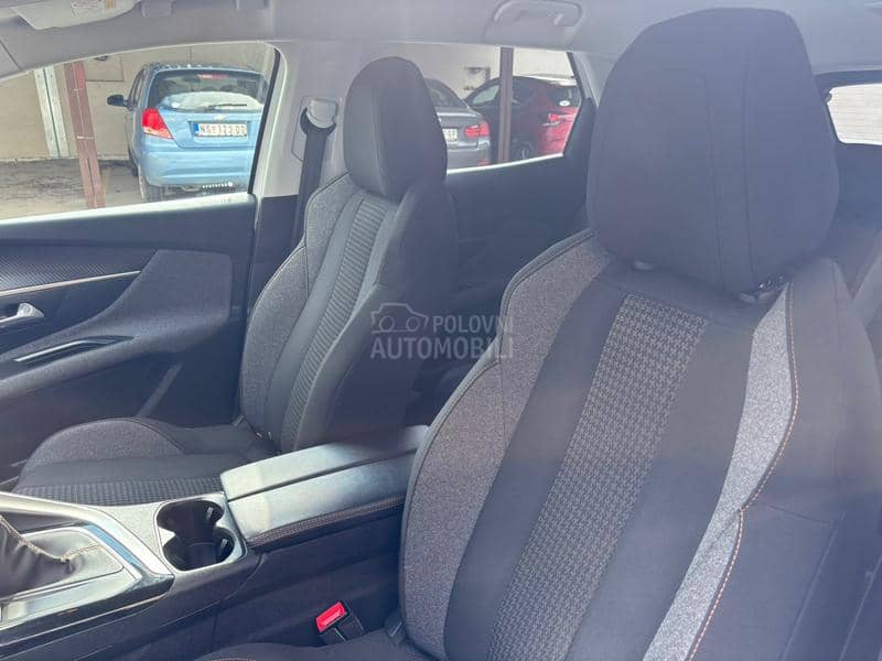 Peugeot 3008 1.5 HDI BUSINESS