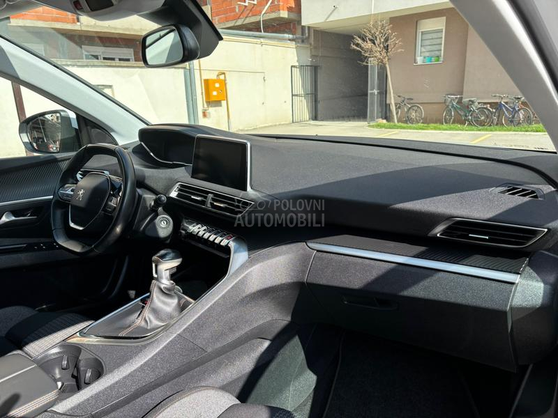 Peugeot 3008 1.5 HDI BUSINESS