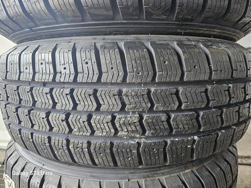 Fulda 215/65 R16 Zimska