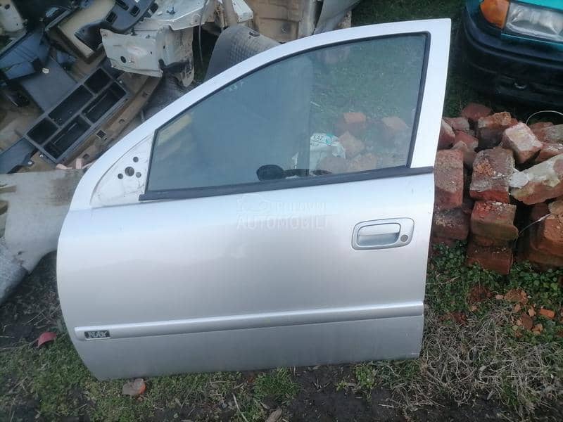 Prednja leva vrata za karavana