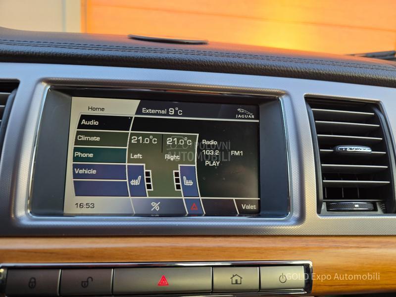 Jaguar XF 3.0D V6 PREMIUM LUX