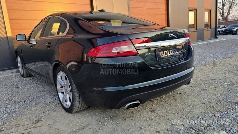 Jaguar XF 3.0D V6 PREMIUM LUX