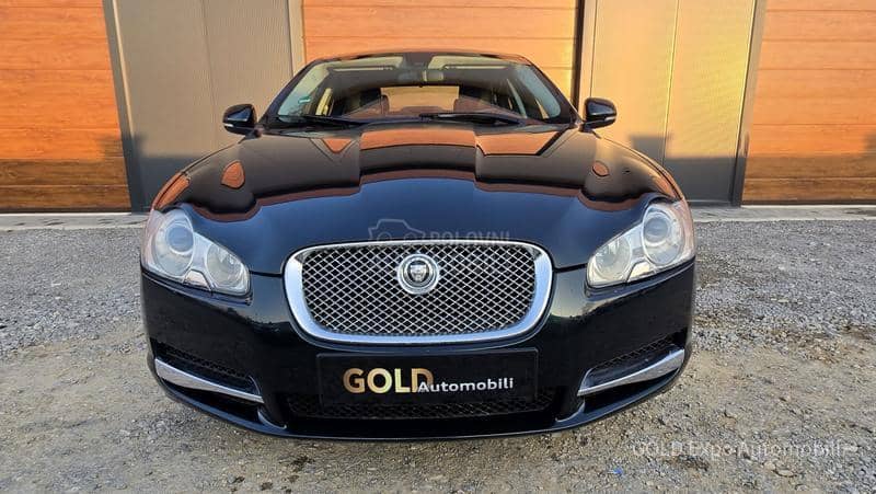 Jaguar XF 3.0D V6 PREMIUM LUX