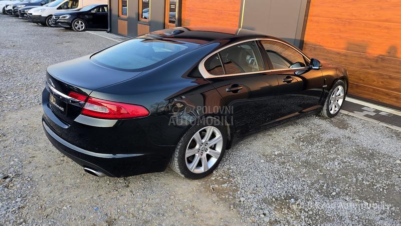 Jaguar XF 3.0D V6 PREMIUM LUX