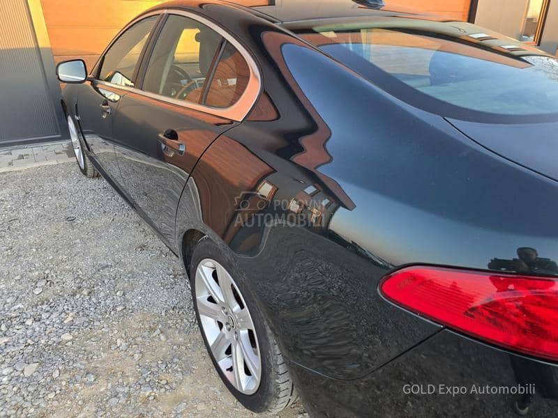 Jaguar XF 3.0D V6 PREMIUM LUX