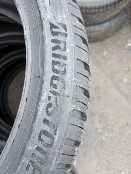 Bridgestone 215/45 R20 Sve sezone