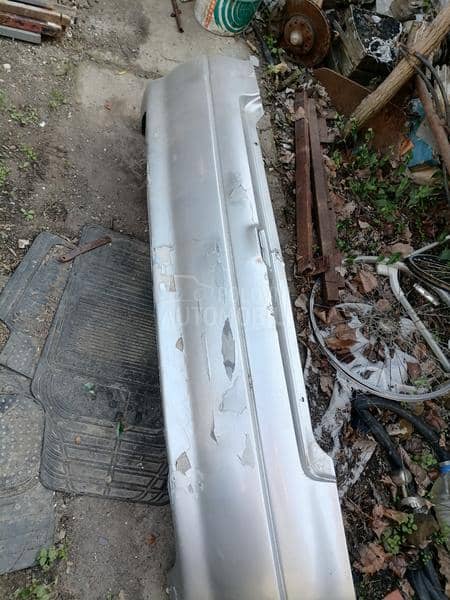 Zadnji branik za hadzek