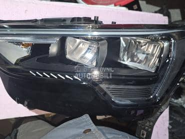 levi far 83a za Audi Q3