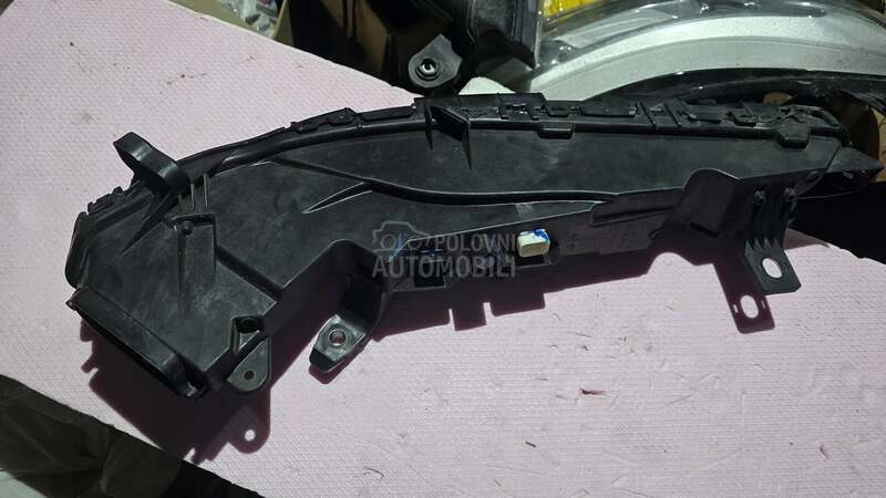 desni led far g07 lci