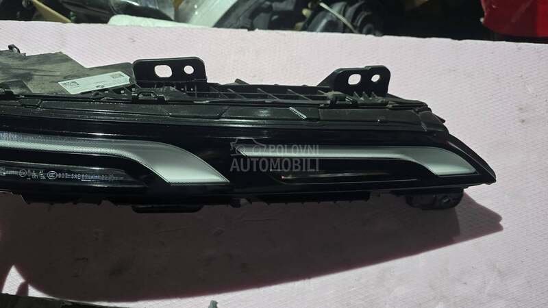 desni led far g70 i7