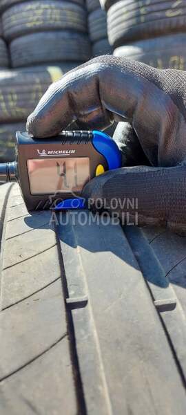 Michelin 215/60 R17 Letnja