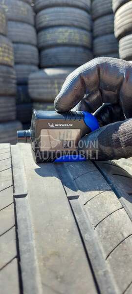 Michelin 215/60 R17 Letnja