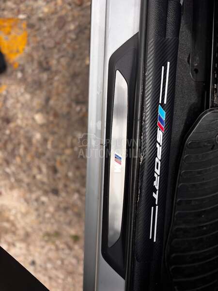 BMW 118 M SPORT alcantara