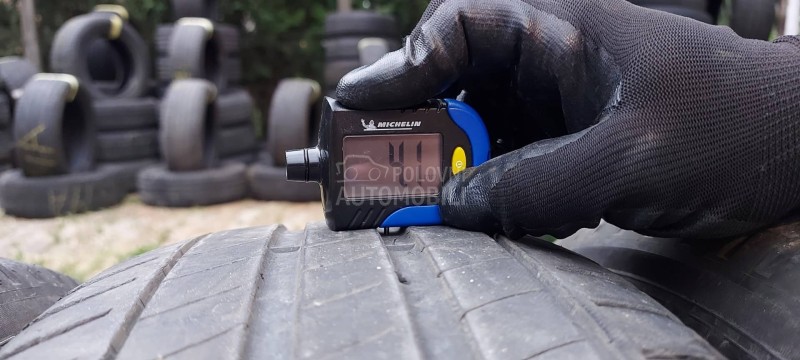 Michelin 215/65 R17 Letnja