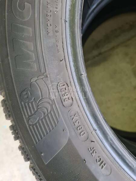Michelin 215/55 R17 Zimska
