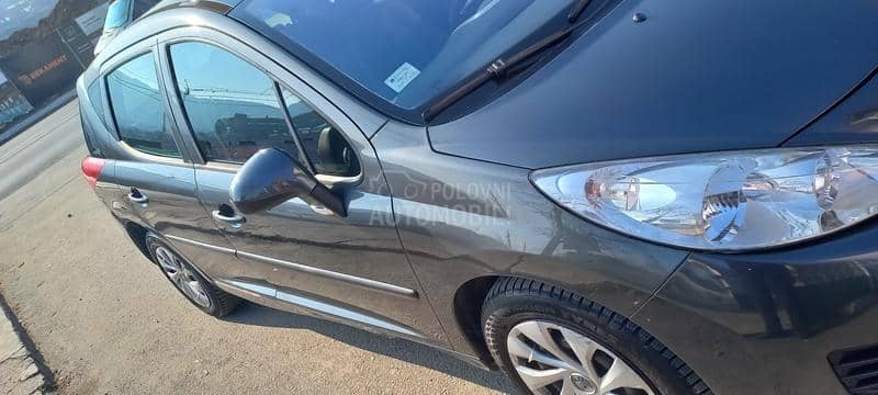 Peugeot 207 1.4