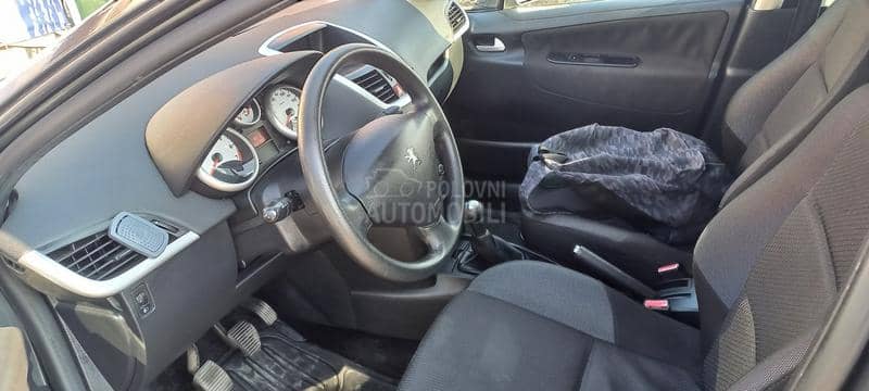 Peugeot 207 1.4