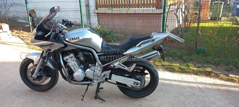 Yamaha FZS 1000