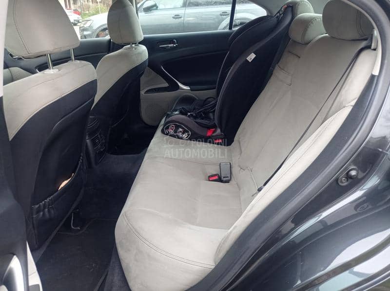 Lexus IS 220 