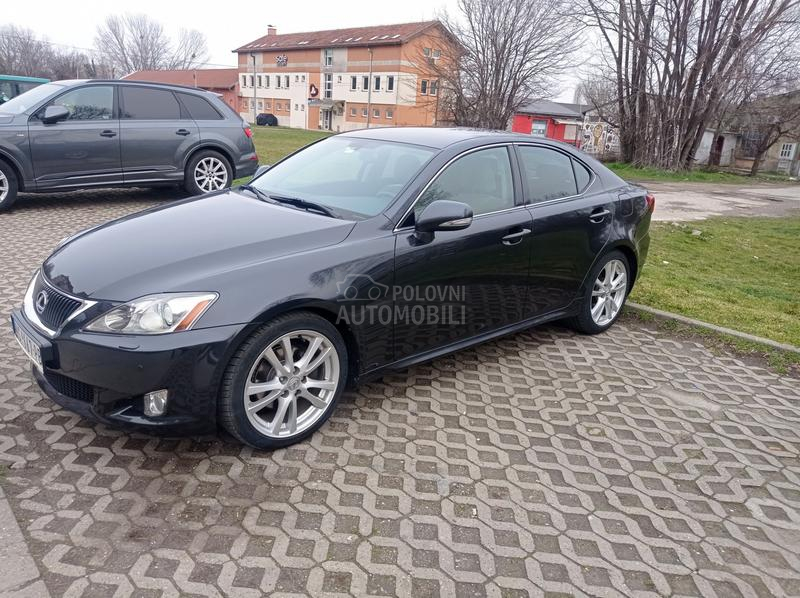 Lexus IS 220 