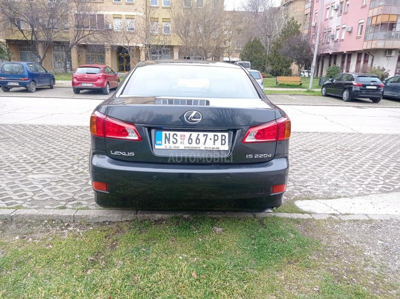 Lexus IS 220 